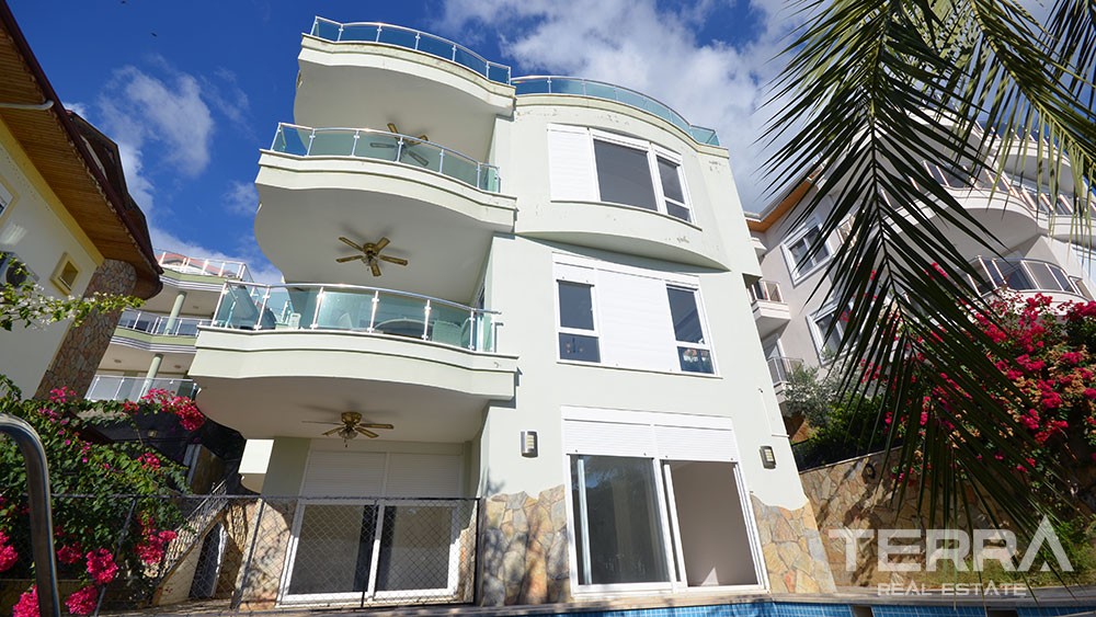 Sea view villa for sale in Alanya City with private pool - 9917