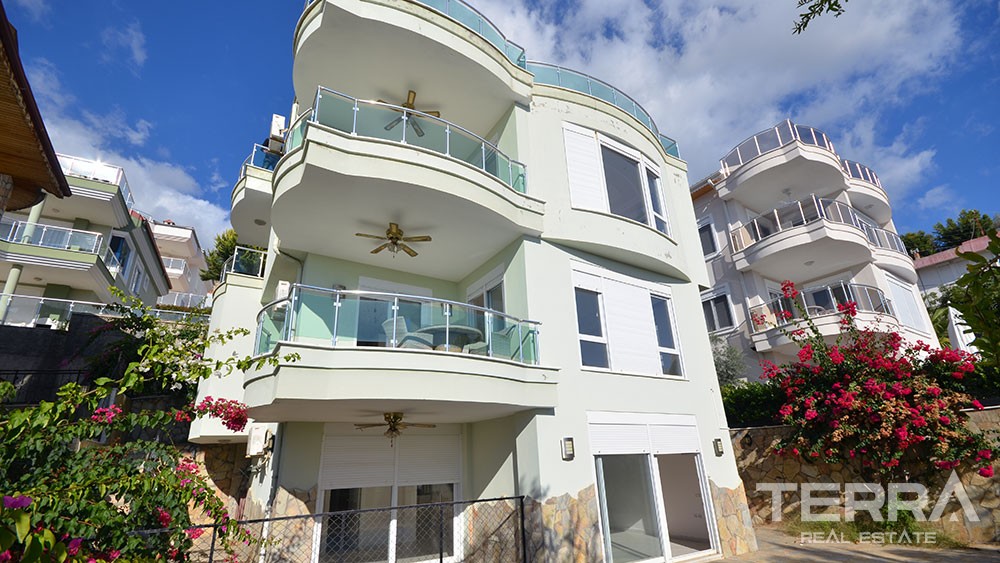 Sea view villa for sale in Alanya City with private pool - 9919
