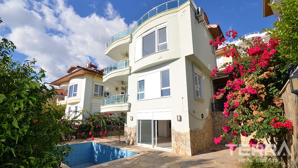 Sea view villa for sale in Alanya City with private pool - 9922