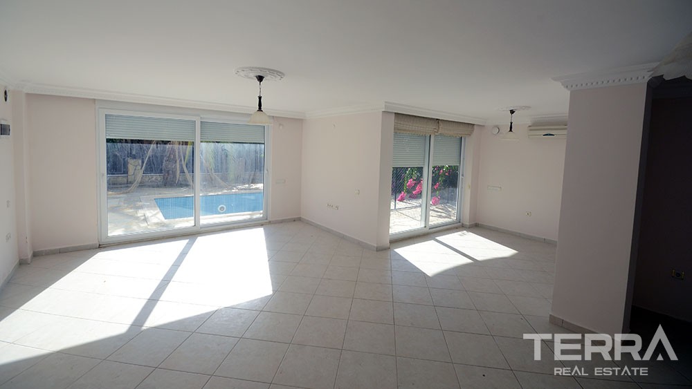 Sea view villa for sale in Alanya City with private pool - 9937