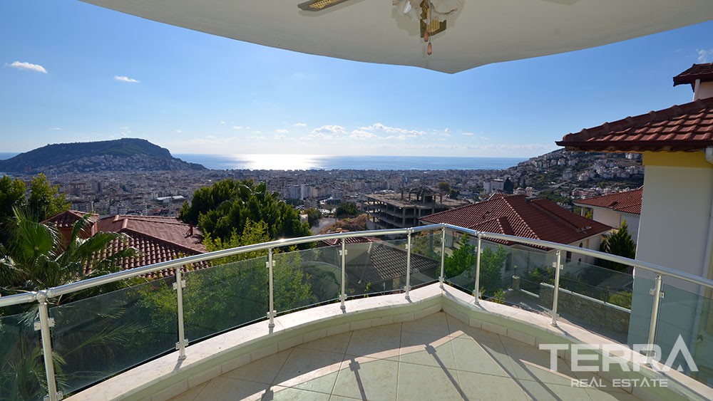 Sea view villa for sale in Alanya City with private pool - 9954