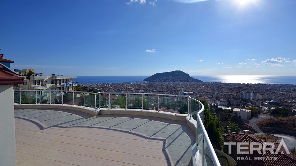 Sea view villa for sale in Alanya City with private pool - 9966