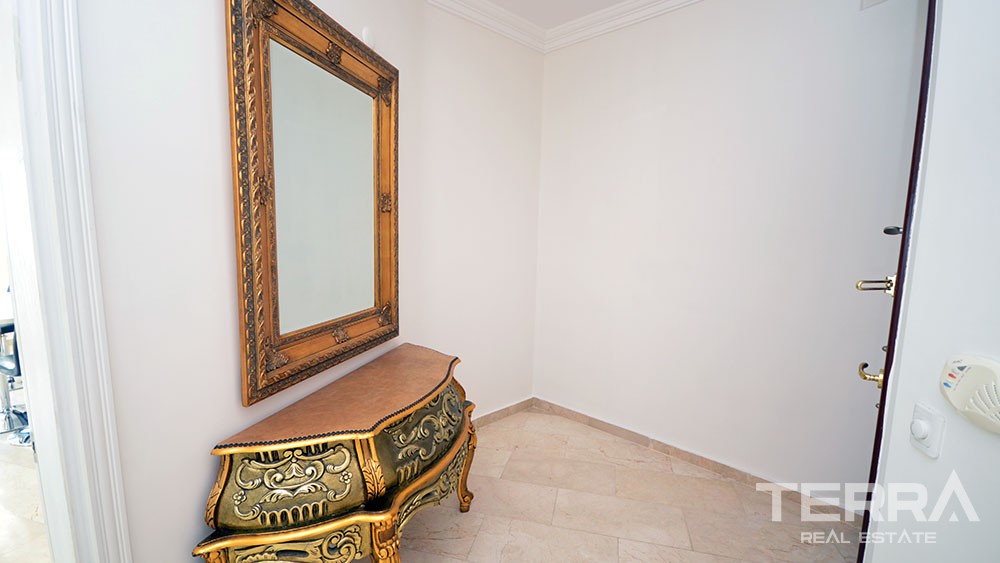 Sea view penthouse for sale in Cikcilli, Alanya - 10128