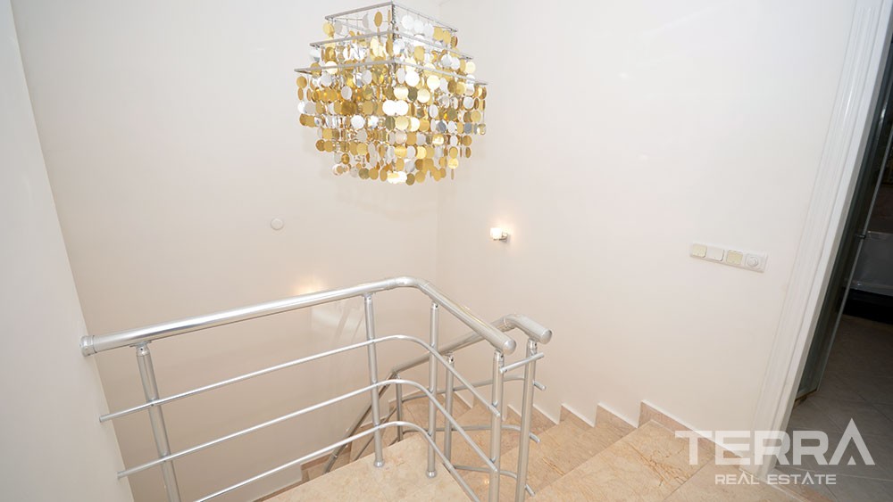 Sea view penthouse for sale in Cikcilli, Alanya - 10129