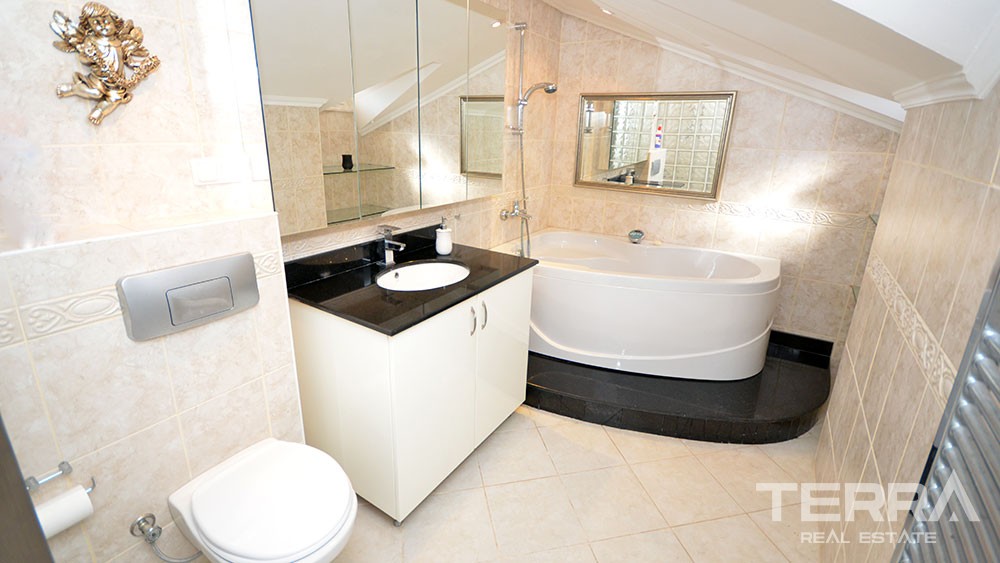 Sea view penthouse for sale in Cikcilli, Alanya - 10132