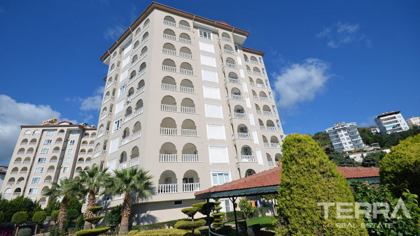 Penthouse-Wohnung mit Meerblick zu verkaufen in Cikcilli, Alanya