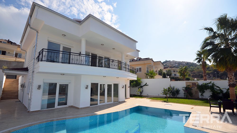 Sea View Detached House With Private Pool in Alanya Kargıcak - 10148