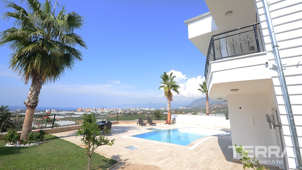 Sea View Detached House With Private Pool in Alanya Kargıcak - 10151