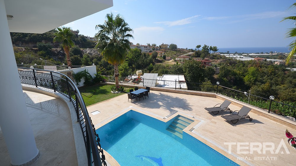 Sea View Detached House With Private Pool in Alanya Kargıcak - 10183