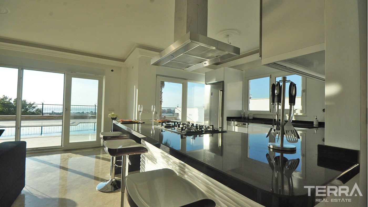 Sea View Detached House With Private Pool in Alanya Kargıcak - 33828
