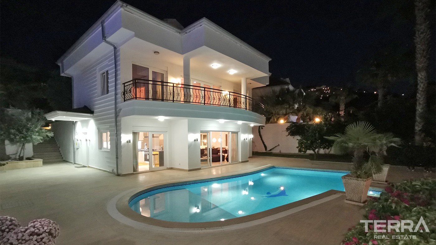 Sea View Detached House With Private Pool in Alanya Kargıcak - 33840