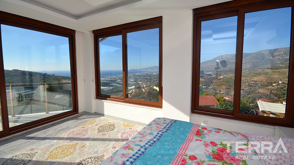 Detached villa for sale in Kargicak, Alanya - 10211