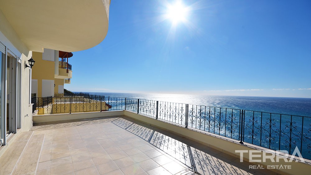 Sea view villas for sale in Gazipasa