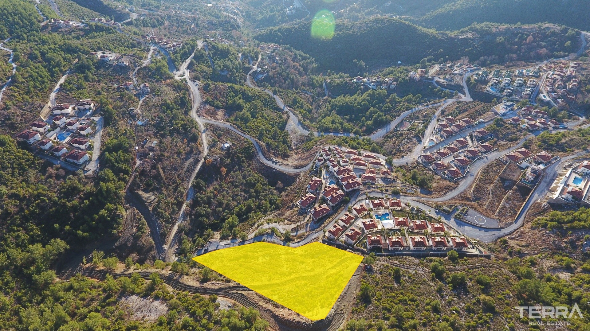 Land for sale in Alanya Bektaş with building permission - 10314