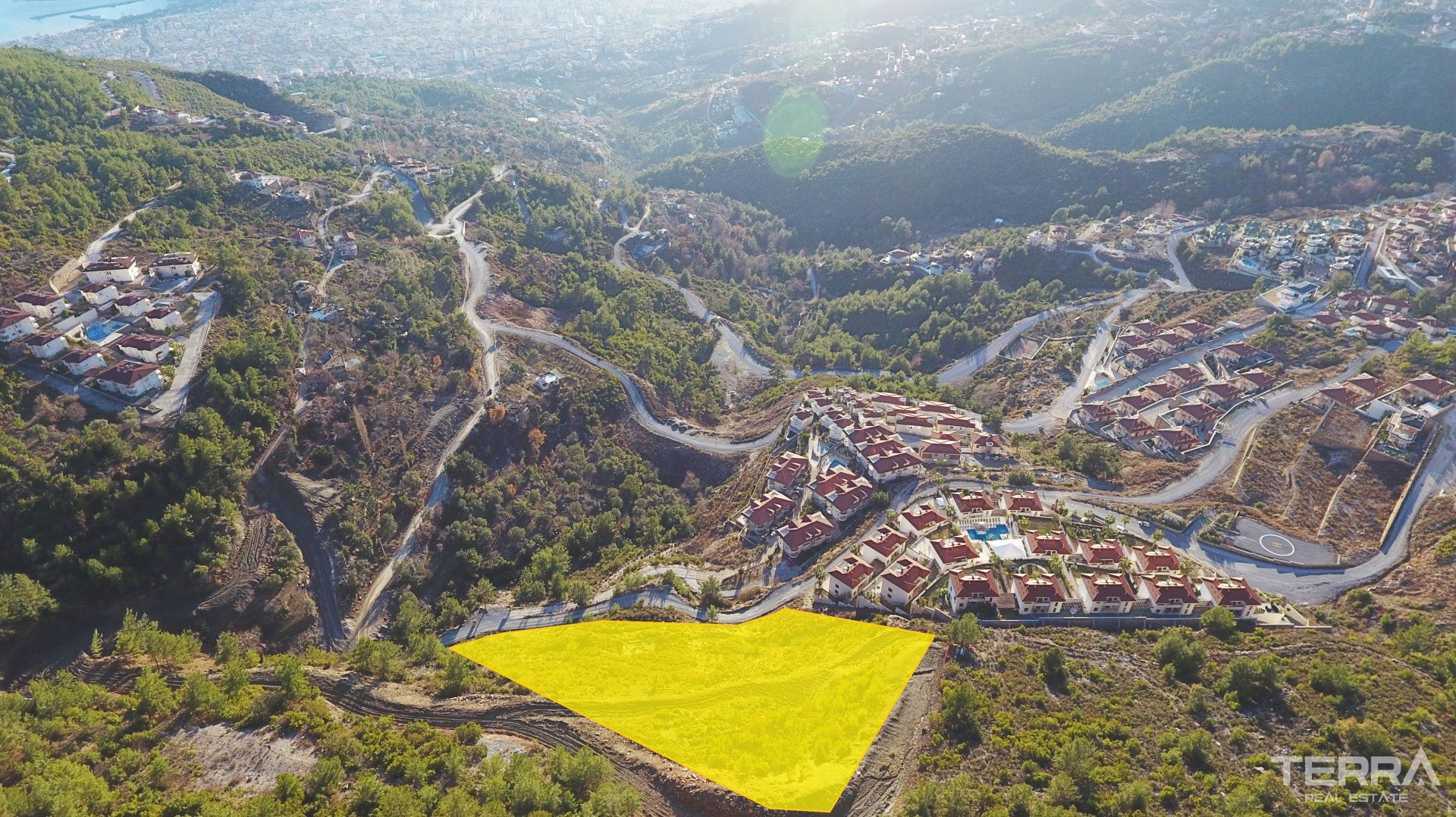 Land for sale in Alanya Bektaş with building permission