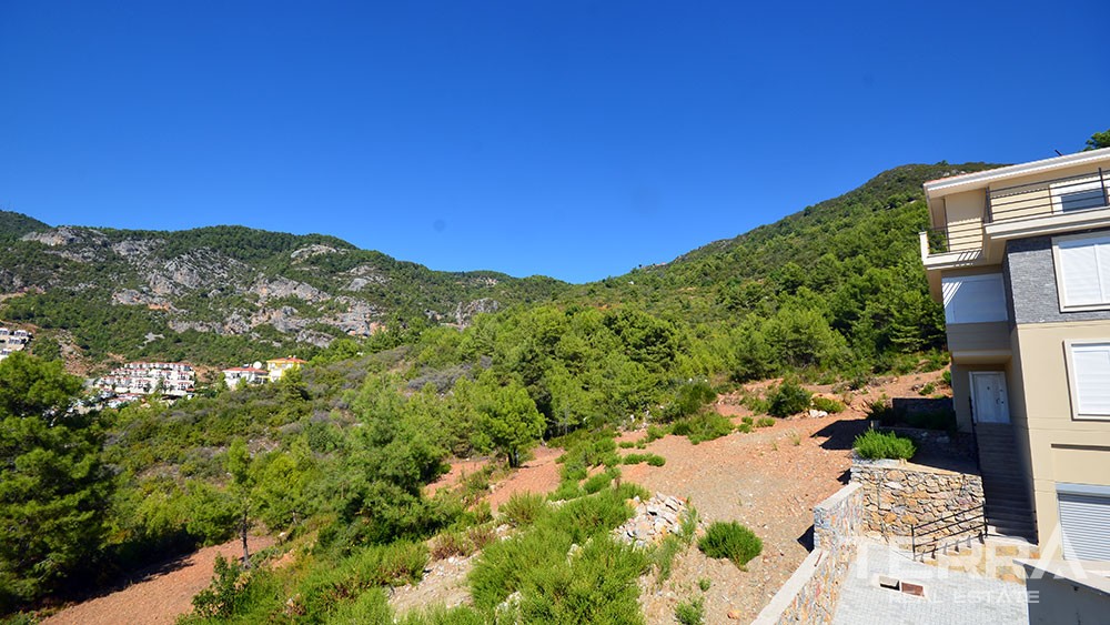 Seaview villa for sale in Alanya City with swimming pool - 10345