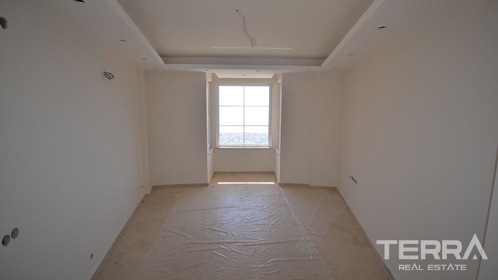 Seaview villa for sale in Alanya City with swimming pool - 10351