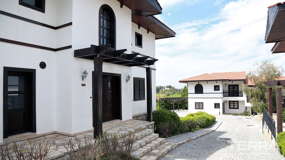 Fully Furnished Houses for sale with Hotel Concept close to Belek - 10777