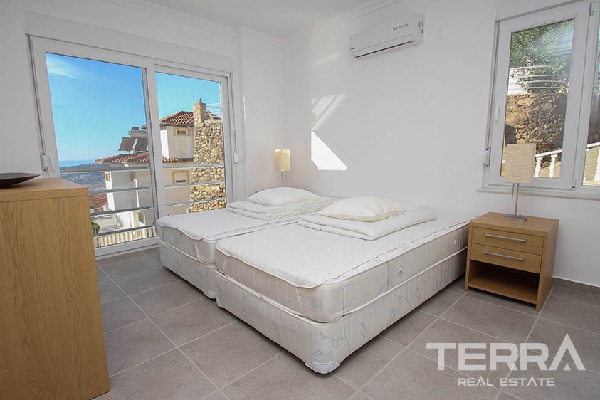 Atemberaubende Villa mit endlosem Blick auf das Mittelmeer und Alanya - 10822