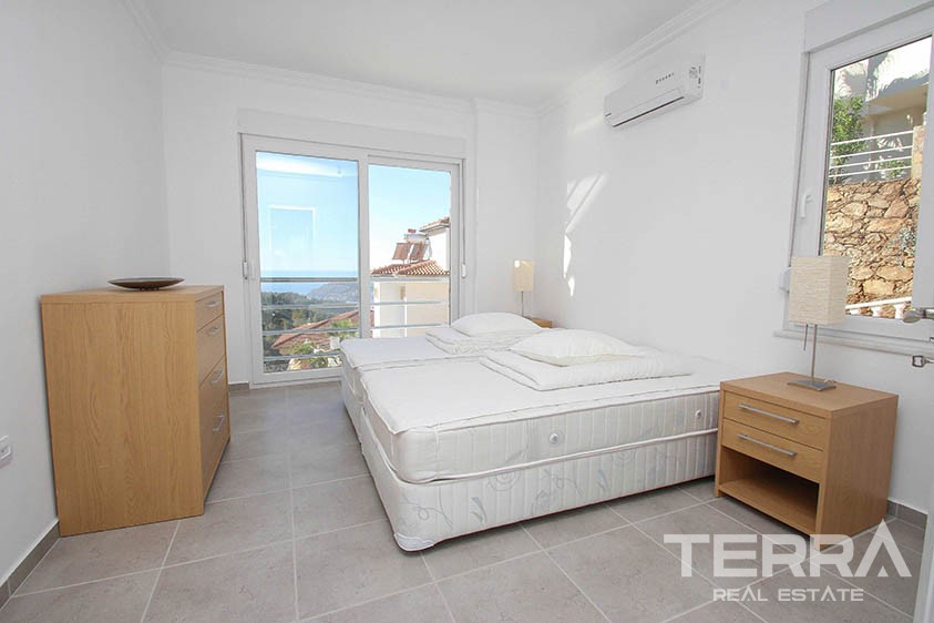 Atemberaubende Villa mit endlosem Blick auf das Mittelmeer und Alanya - 10824