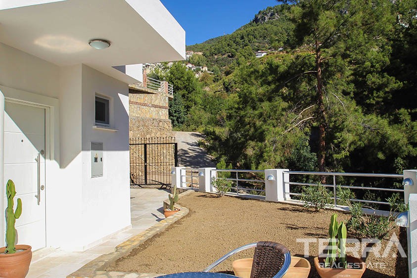 Atemberaubende Villa mit endlosem Blick auf das Mittelmeer und Alanya - 10832