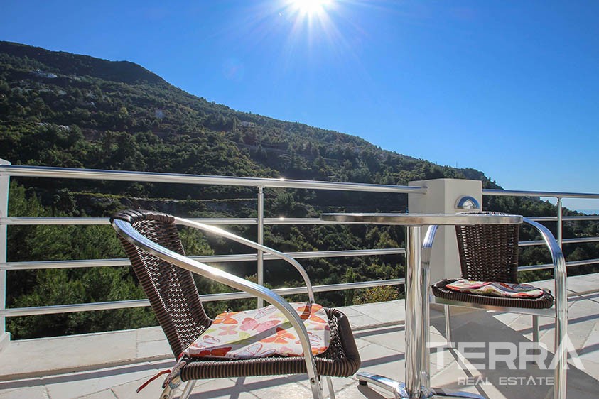 Atemberaubende Villa mit endlosem Blick auf das Mittelmeer und Alanya - 10836