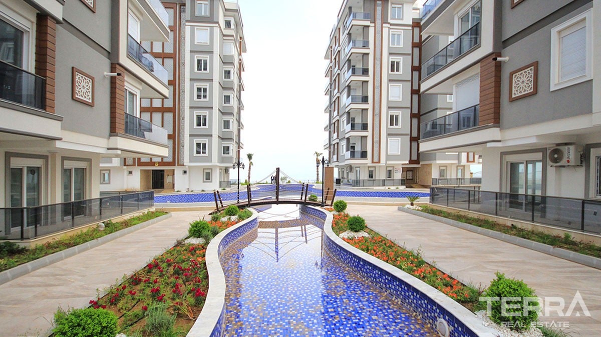 Apartments with Beautiful City and Sea View in Antalya Kepez