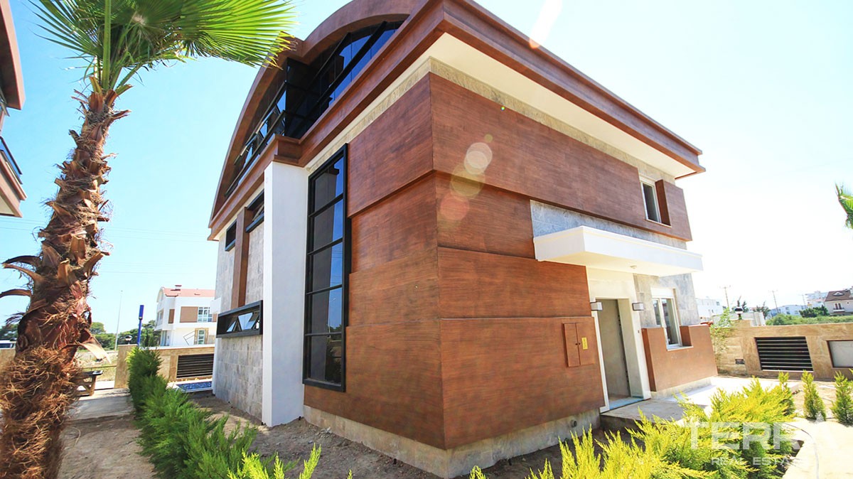 Detached villas with private pool for sale in Antalya Lara - 10978