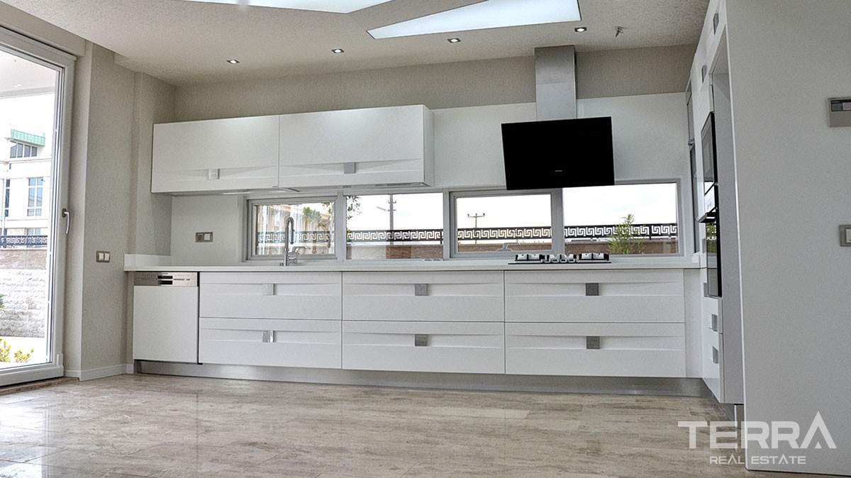 Detached villas with private pool for sale in Antalya Lara - 10988