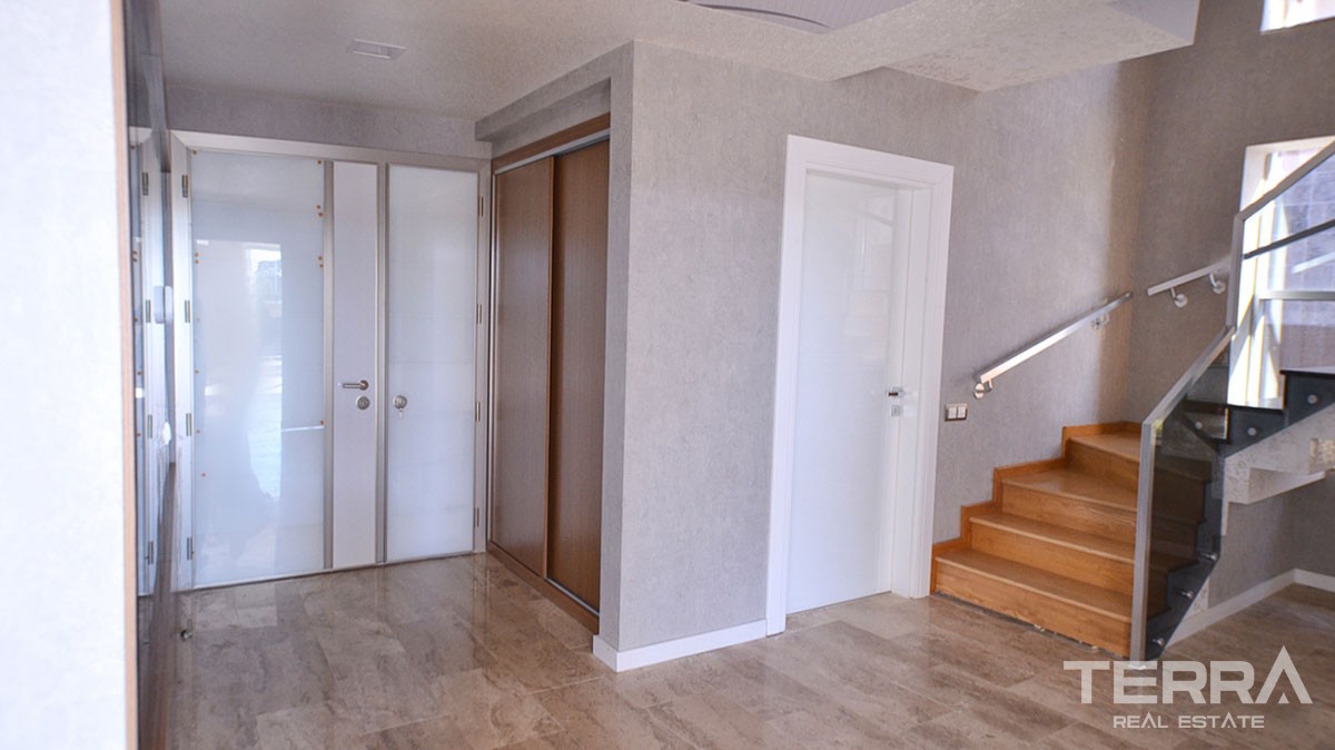 Detached villas with private pool for sale in Antalya Lara - 10993