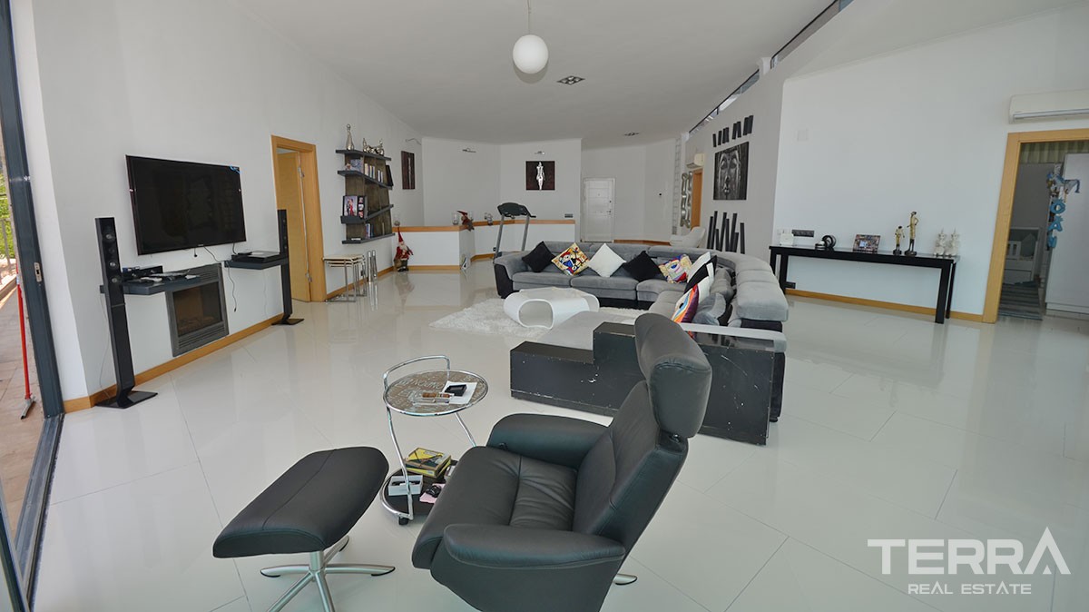 Exclusive Design Villa for Sale in Alanya With Endless Sea View - 11220