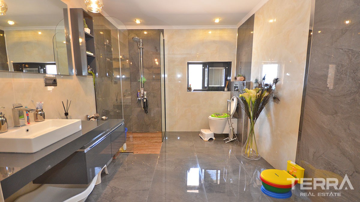Exclusive Design Villa for Sale in Alanya With Endless Sea View - 11245
