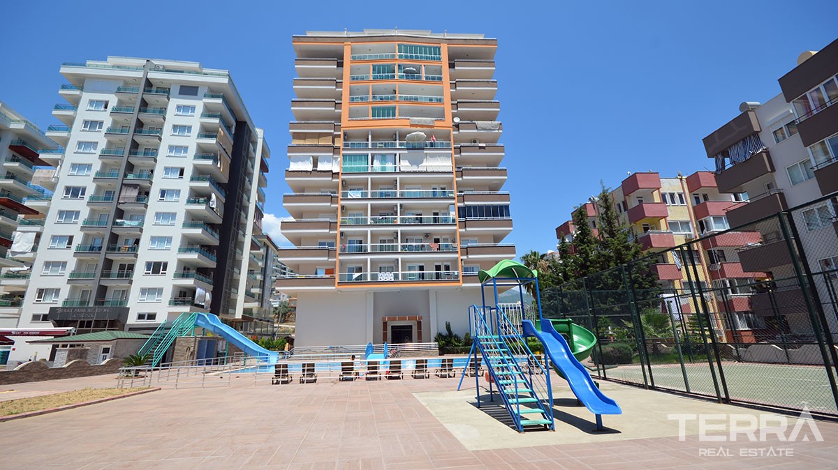 Bargain sea view apartment for sale in Mahmutlar, Alanya - 11281