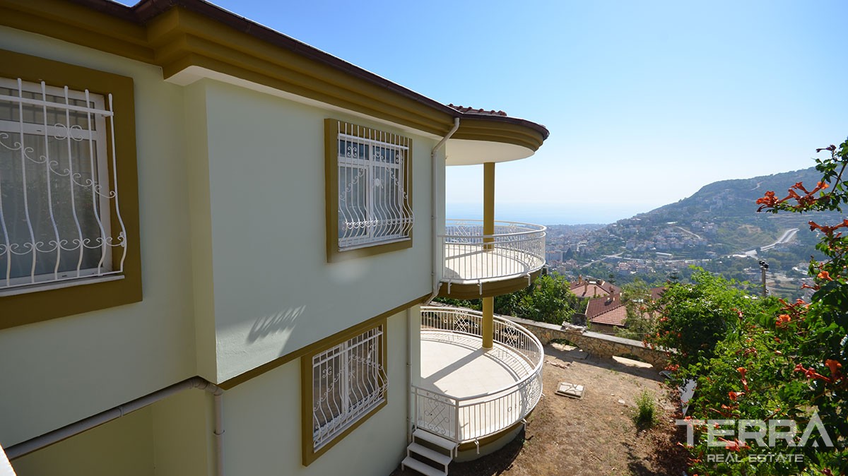 Meerblick-Villa mit Pool in Bektas, Alanya - 11335