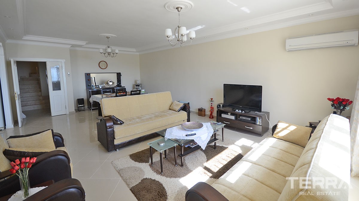 Meerblick-Villa mit Pool in Bektas, Alanya - 11340