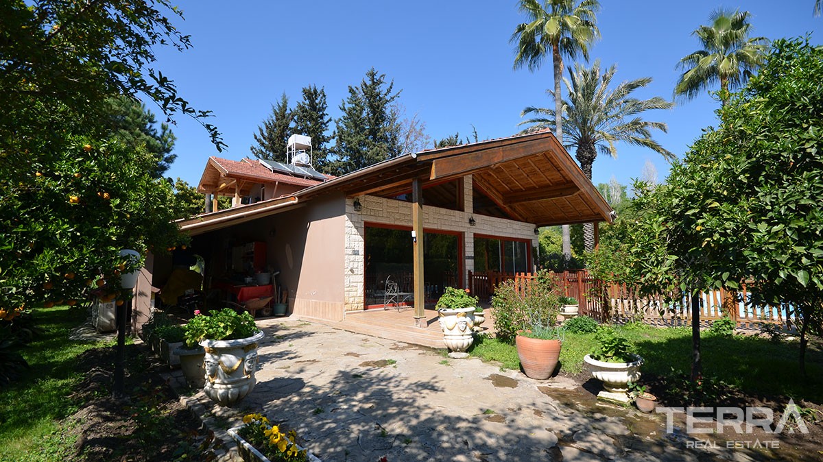 Atemberaubendes Haus zum Verkauf mit einem riesigen Garten in Oba, Ala - 11360