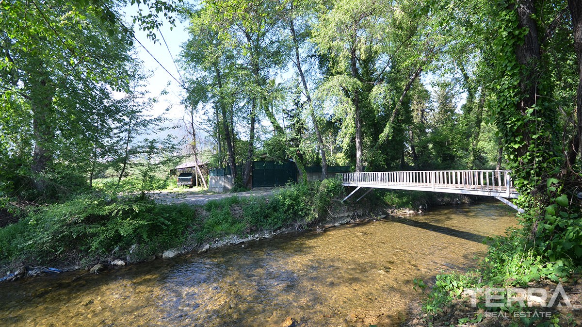 Atemberaubendes Haus zum Verkauf mit einem riesigen Garten in Oba, Ala - 11389