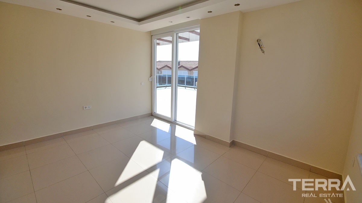 Exclusive sea view penthouse for sale in Alanya, Cikcilli - 11435