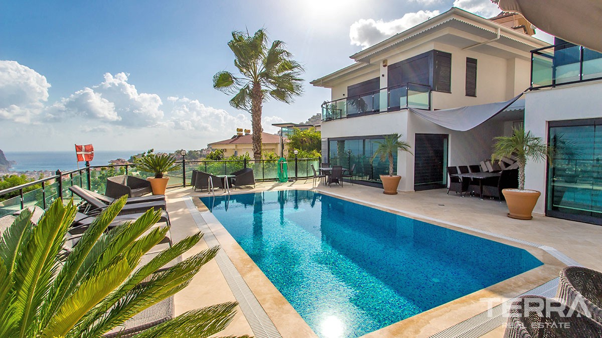 Uninterrupted Sea View Twin Villa for Sale in Alanya