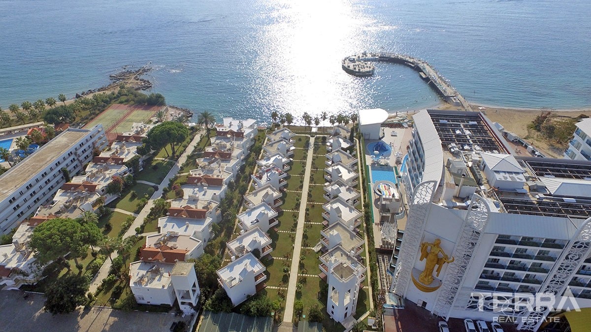 Seafront villa for sale in Alanya Avsallar at a bargain price