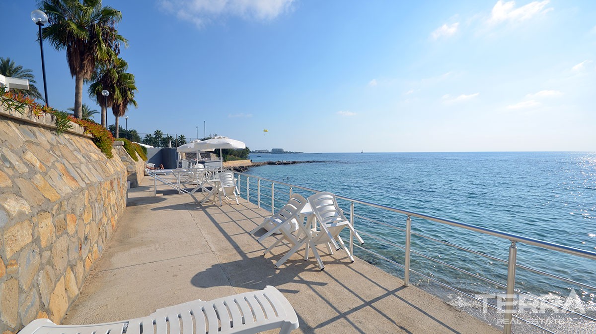 Seafront villa for sale in Alanya Avsallar at a bargain price - 11596