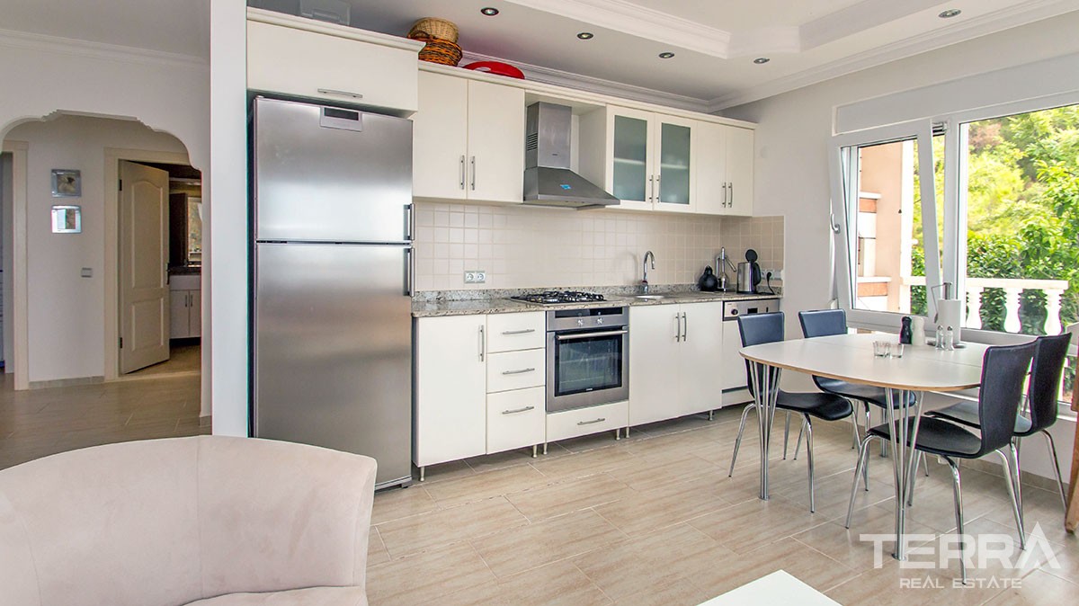 Alanya Sea-View Flats and Penthouses Resale in Prestigious Bektaş - 11749