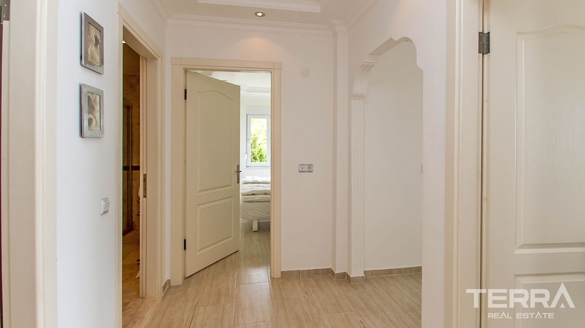 Alanya Sea-View Flats and Penthouses Resale in Prestigious Bektaş - 11754