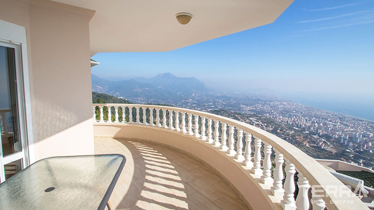 Alanya Sea-View Flats and Penthouses Resale in Prestigious Bektaş - 47232