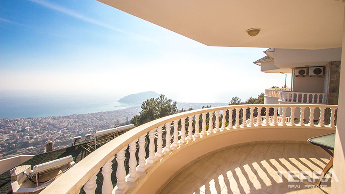 Alanya Sea-View Flats and Penthouses Resale in Prestigious Bektaş - 47235
