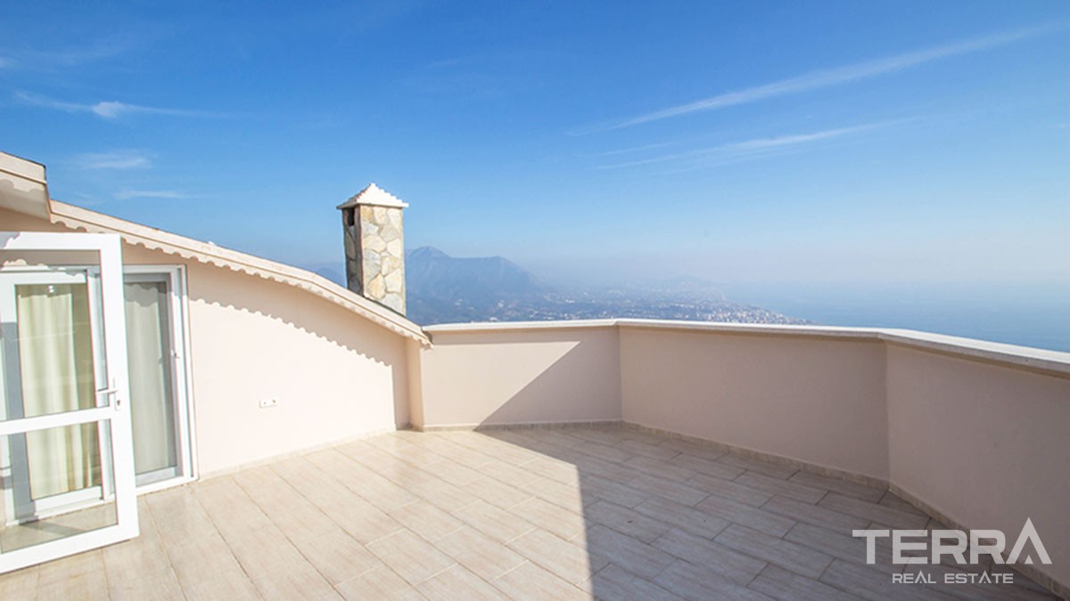 Alanya Sea-View Flats and Penthouses Resale in Prestigious Bektaş - 47236