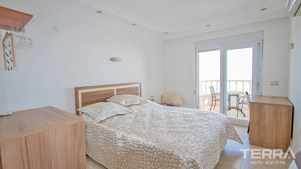Alanya Sea-View Flats and Penthouses Resale in Prestigious Bektaş - 47248