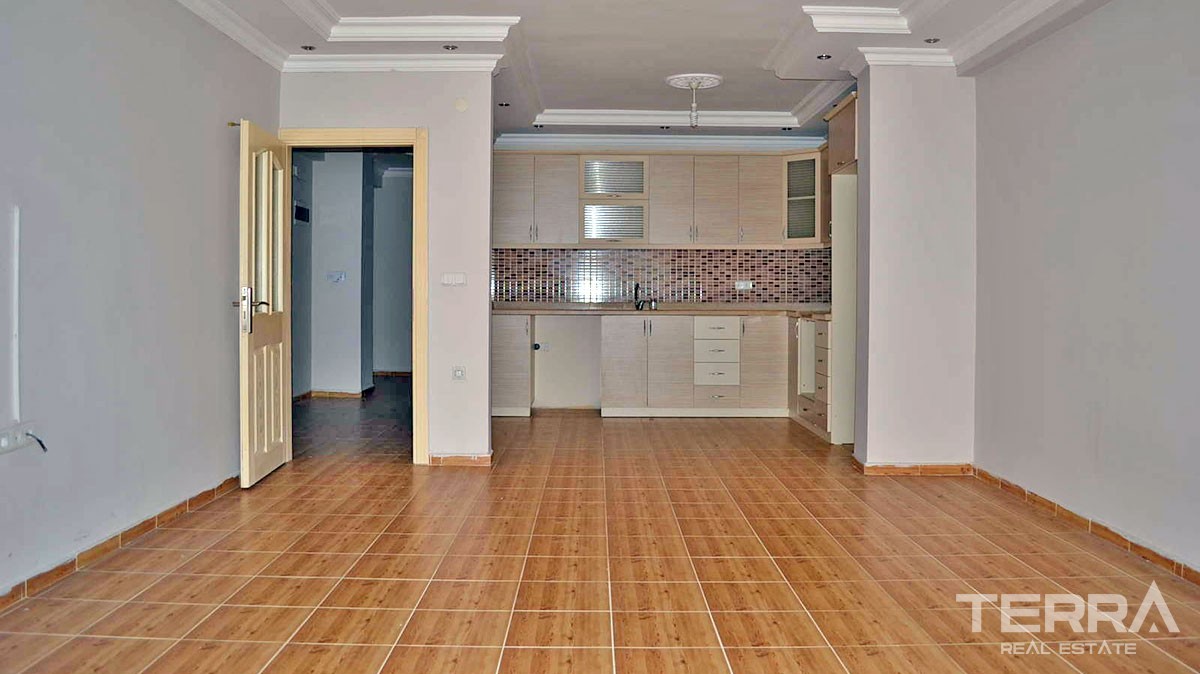 Cheap 2 bedroom apartment for sale in Mahmutlar, Alanya - 11848