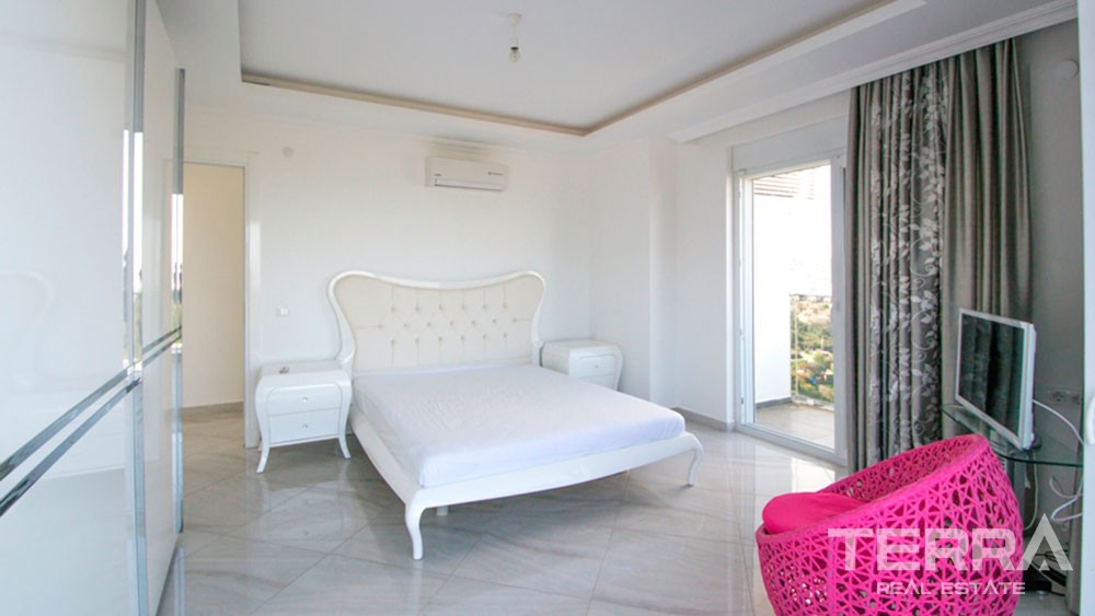 Detached sea view villa for sale in Kargıcak, Alanya - 11972