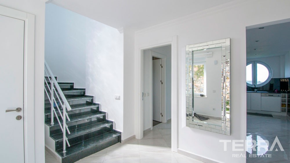 Detached sea view villa for sale in Kargıcak, Alanya - 11974